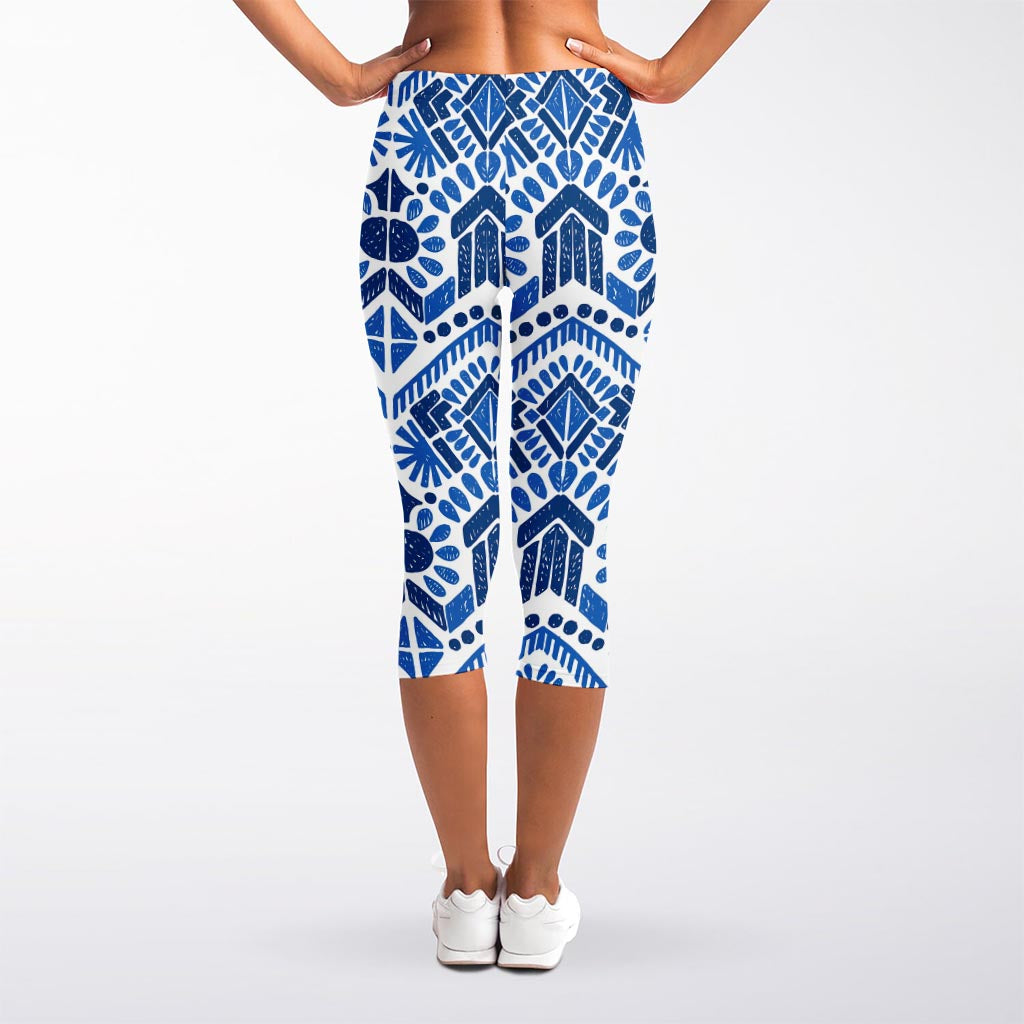 Blue And White Aztec Pattern Print Women's Capri Leggings