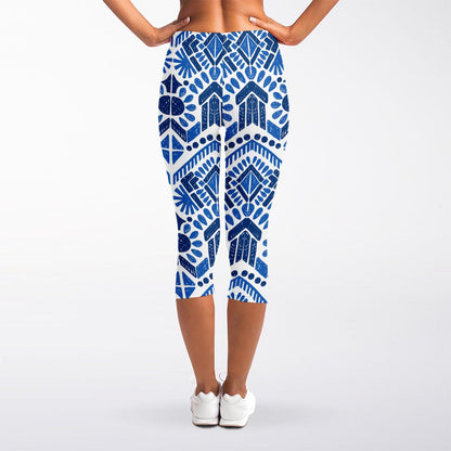Blue And White Aztec Pattern Print Women's Capri Leggings