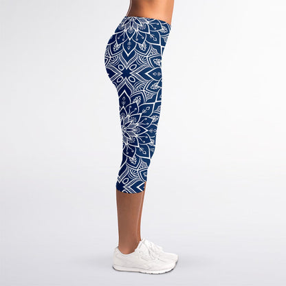 Blue And White Bohemian Mandala Print Women's Capri Leggings