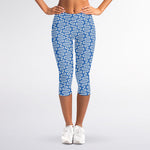 Blue And White DNA Pattern Print Women's Capri Leggings