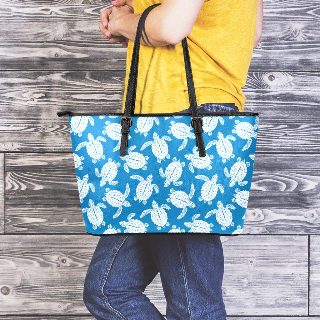 Blue And White Sea Turtle Pattern Print Leather Tote Bag