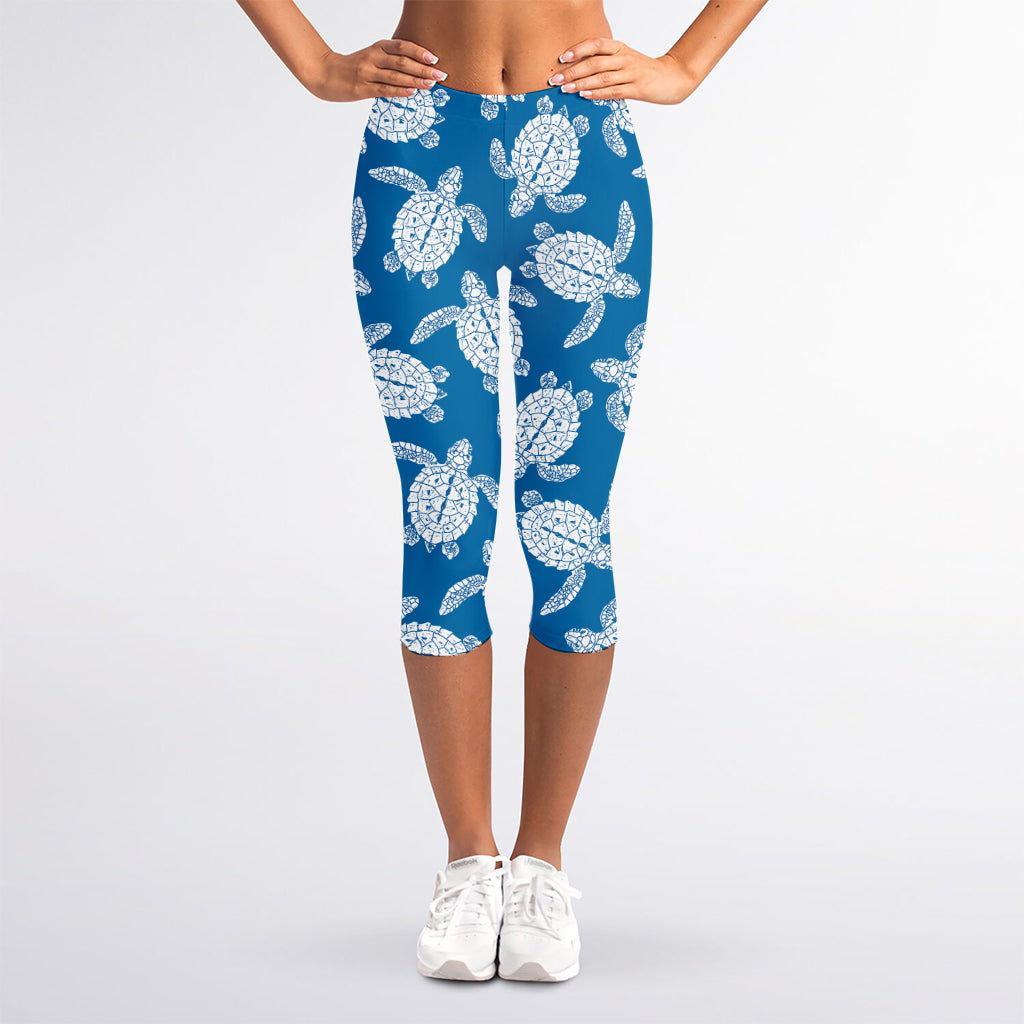Blue And White Sea Turtle Pattern Print Women's Capri Leggings