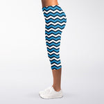 Blue And White Zigzag Pattern Print Women's Capri Leggings