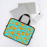 Blue Banana Pattern Print Laptop Sleeve With Handle