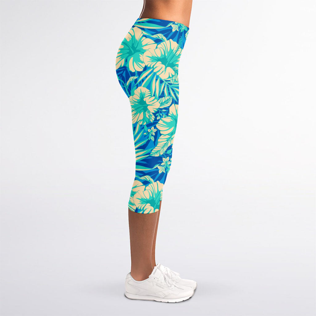 Blue Blossom Tropical Pattern Print Women's Capri Leggings