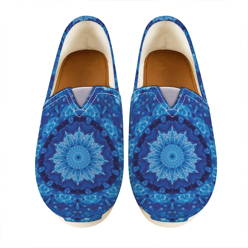 Blue Crystal Kaleidoscope Print Casual Shoes