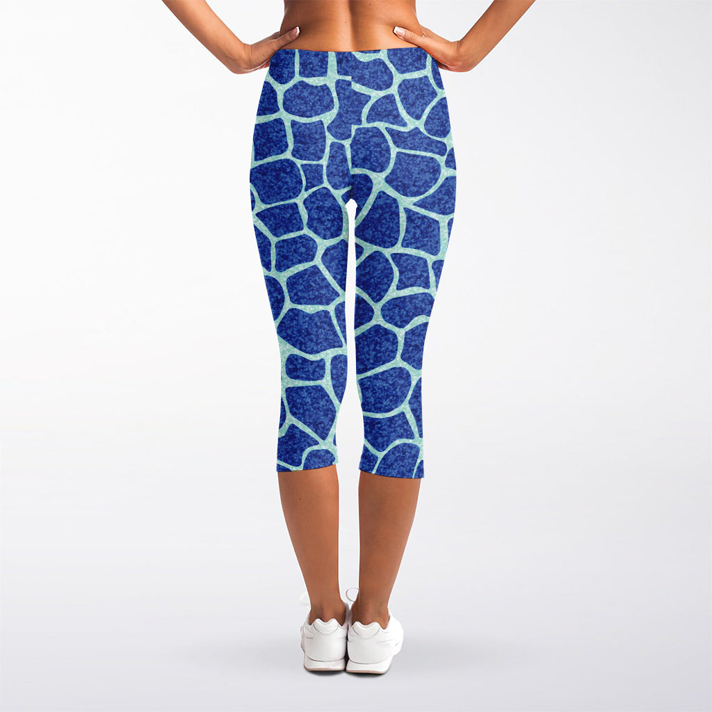 Blue Giraffe Print Women's Capri Leggings