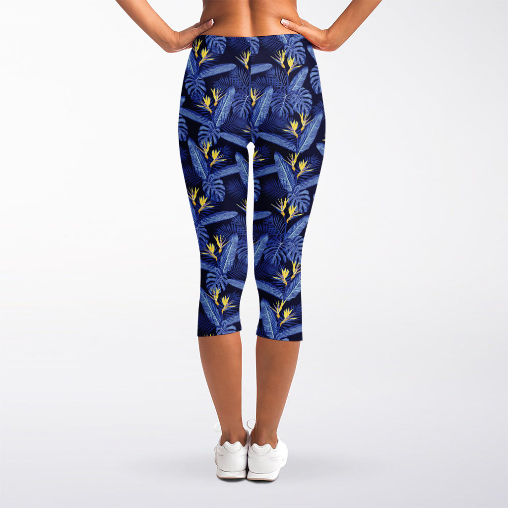 Blue Hawaiian Tropical Pattern Print Women's Capri Leggings