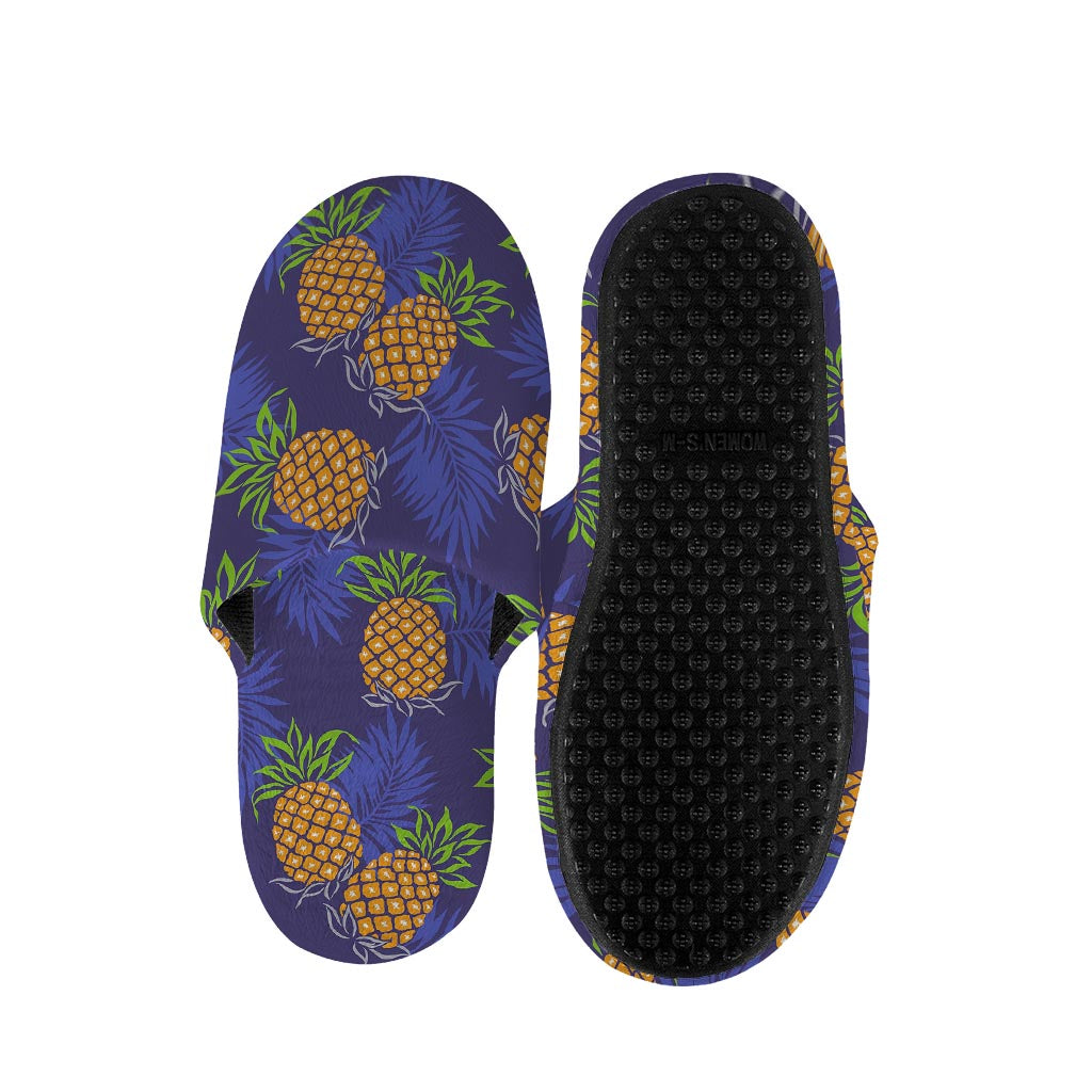 Blue Leaf Pineapple Pattern Print Slippers
