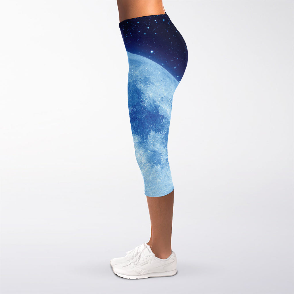 Blue Moon Print Women's Capri Leggings