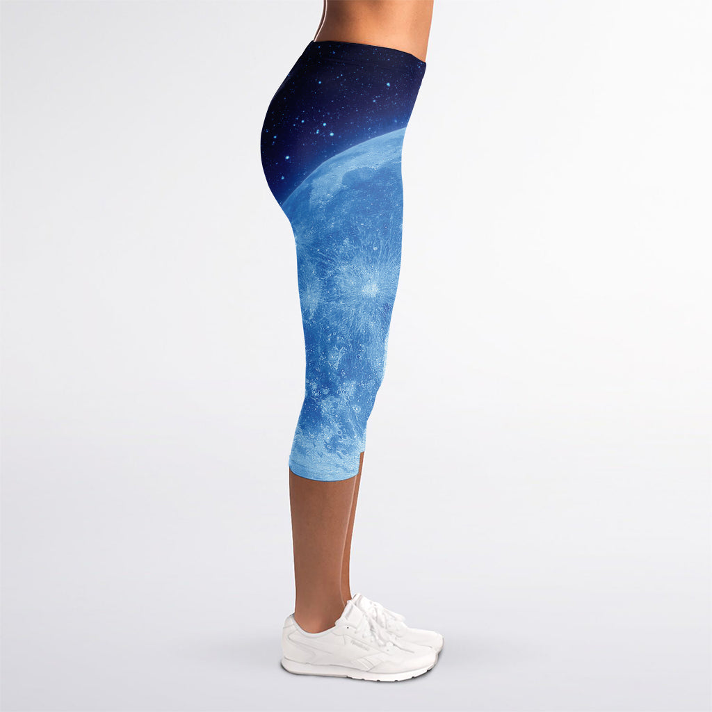 Blue Moon Print Women's Capri Leggings