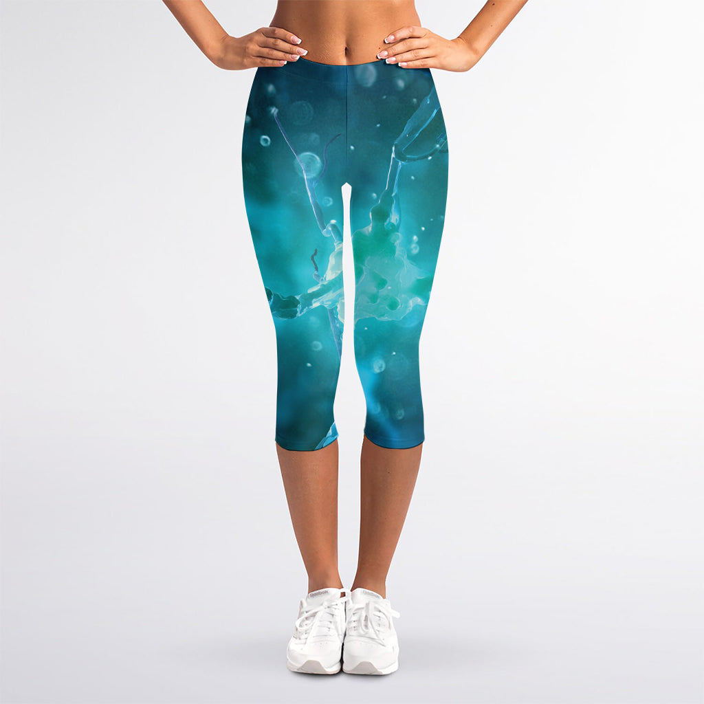 Blue Neurons In The Brain Print Women's Capri Leggings