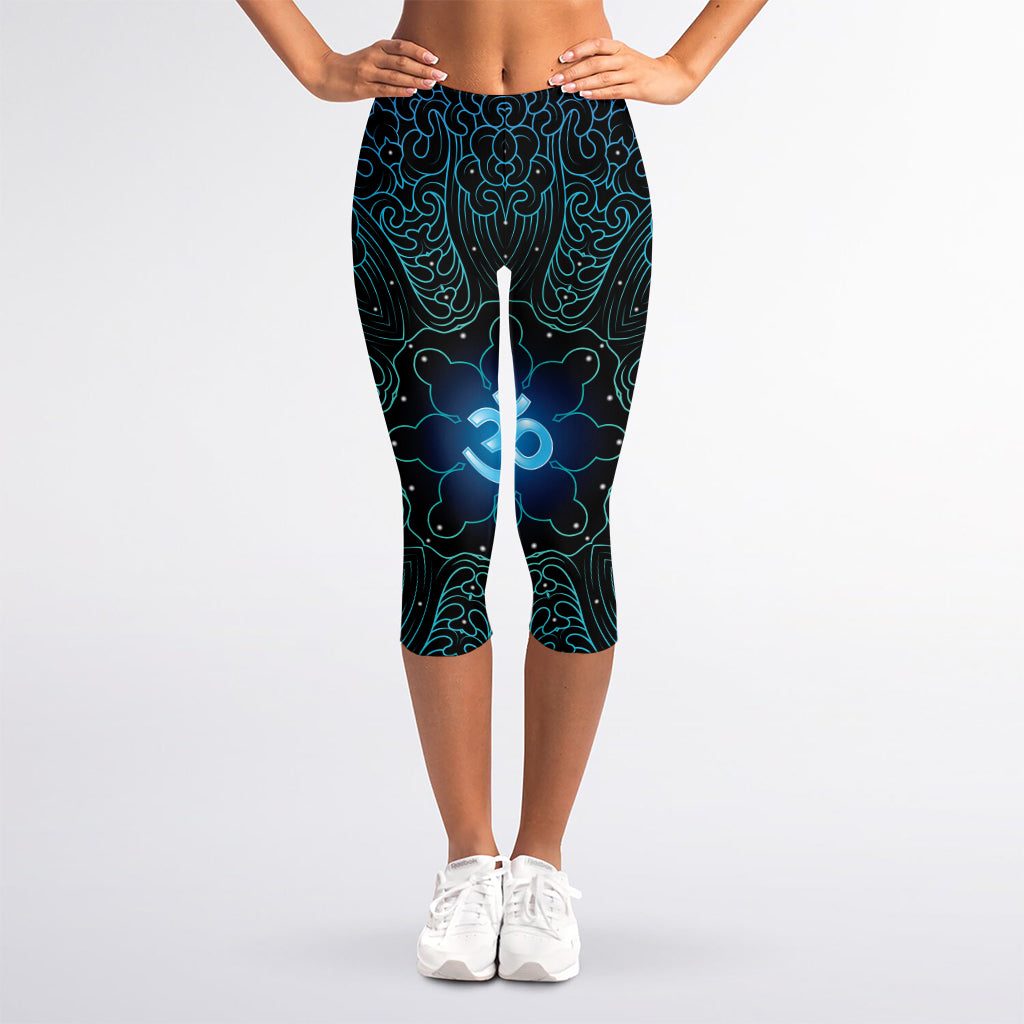 Blue Om Mandala Print Women's Capri Leggings