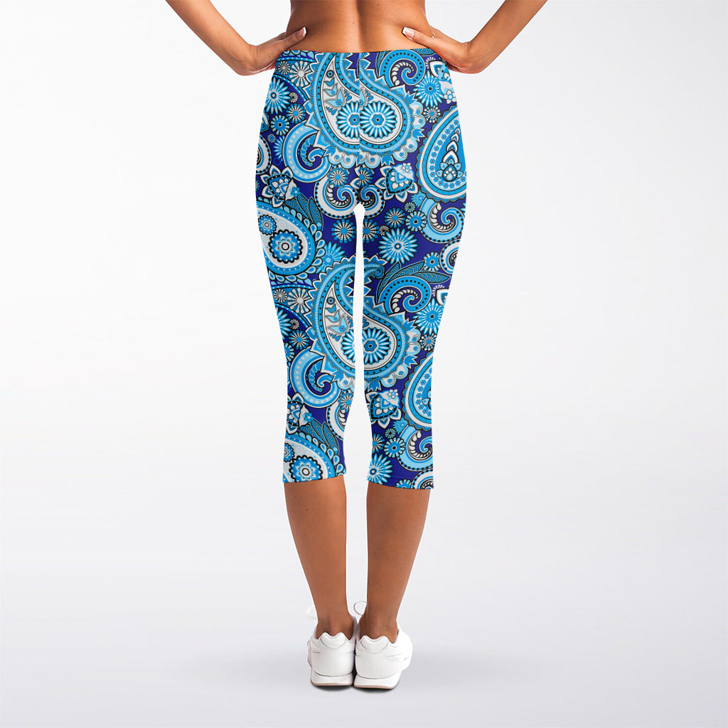 Blue Paisley Pattern Print Women's Capri Leggings