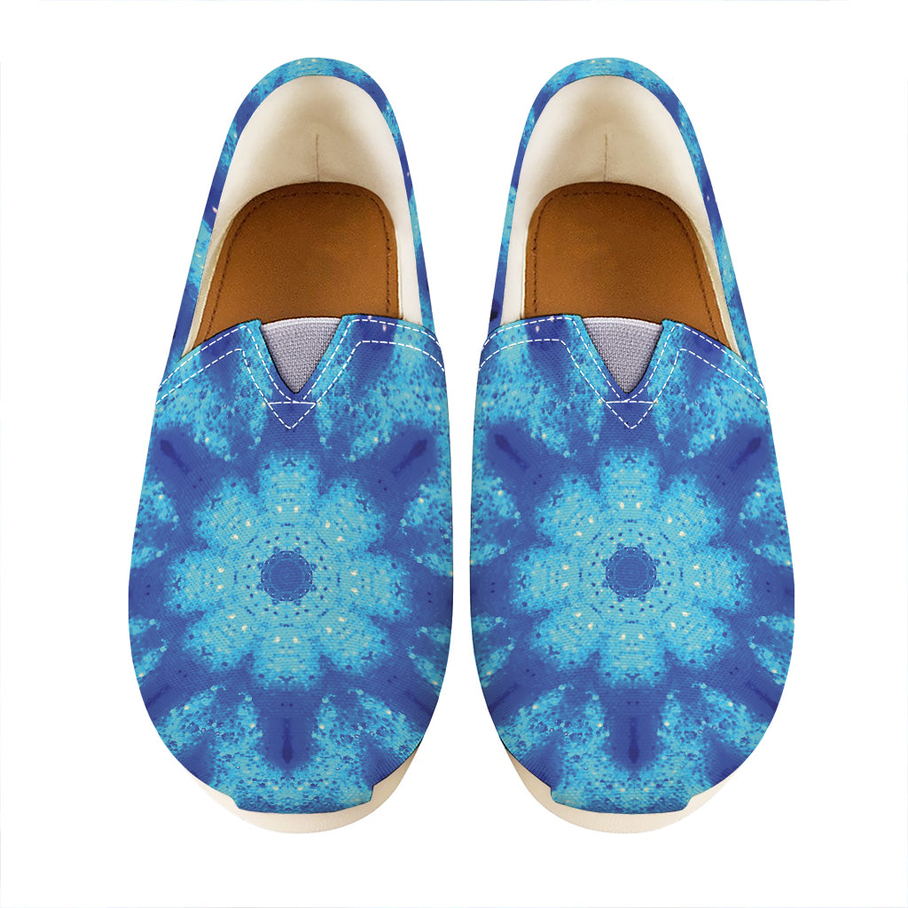 Blue Snowflake Kaleidoscope Print Casual Shoes