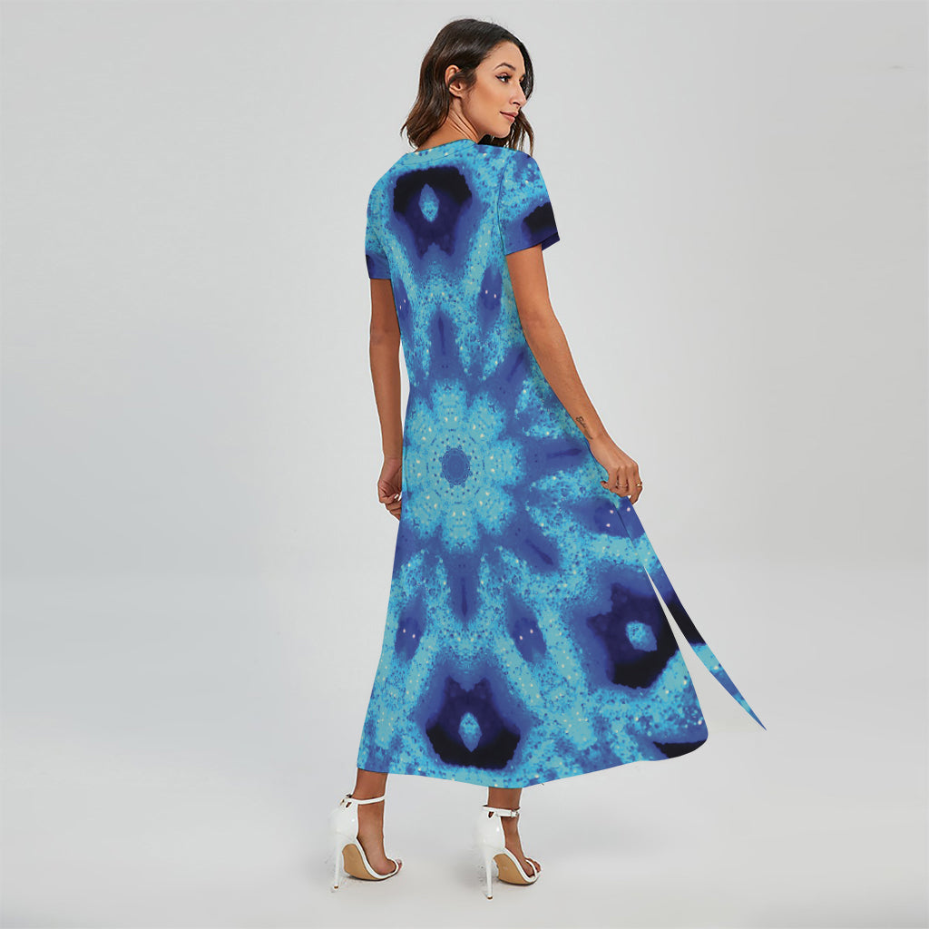 Blue Snowflake Kaleidoscope Print Short Sleeve Maxi Dress