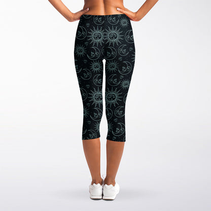 Blue Sun And Moon Pattern Print Women's Capri Leggings
