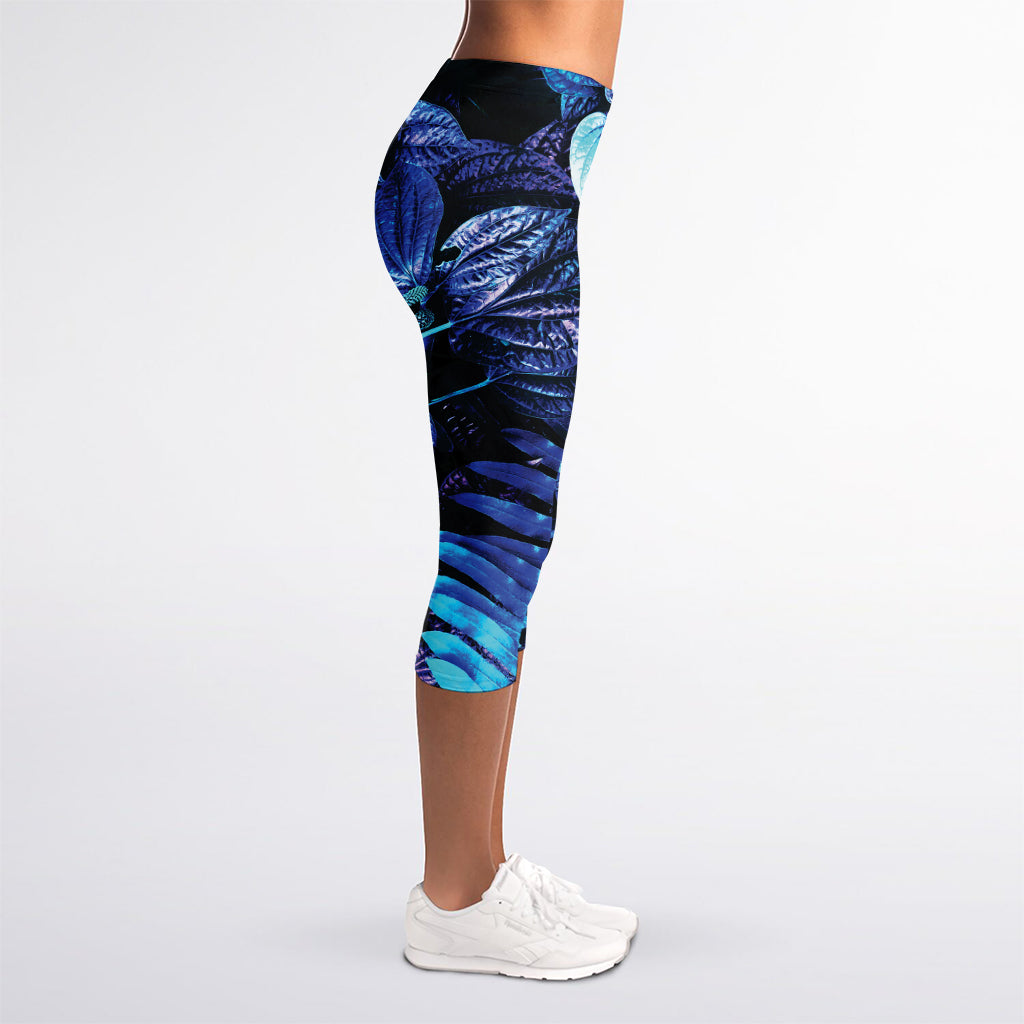 Blue Tropical Leaves Print Women's Capri Leggings