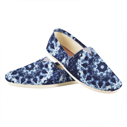 Blue Winter Mandala Print Casual Shoes