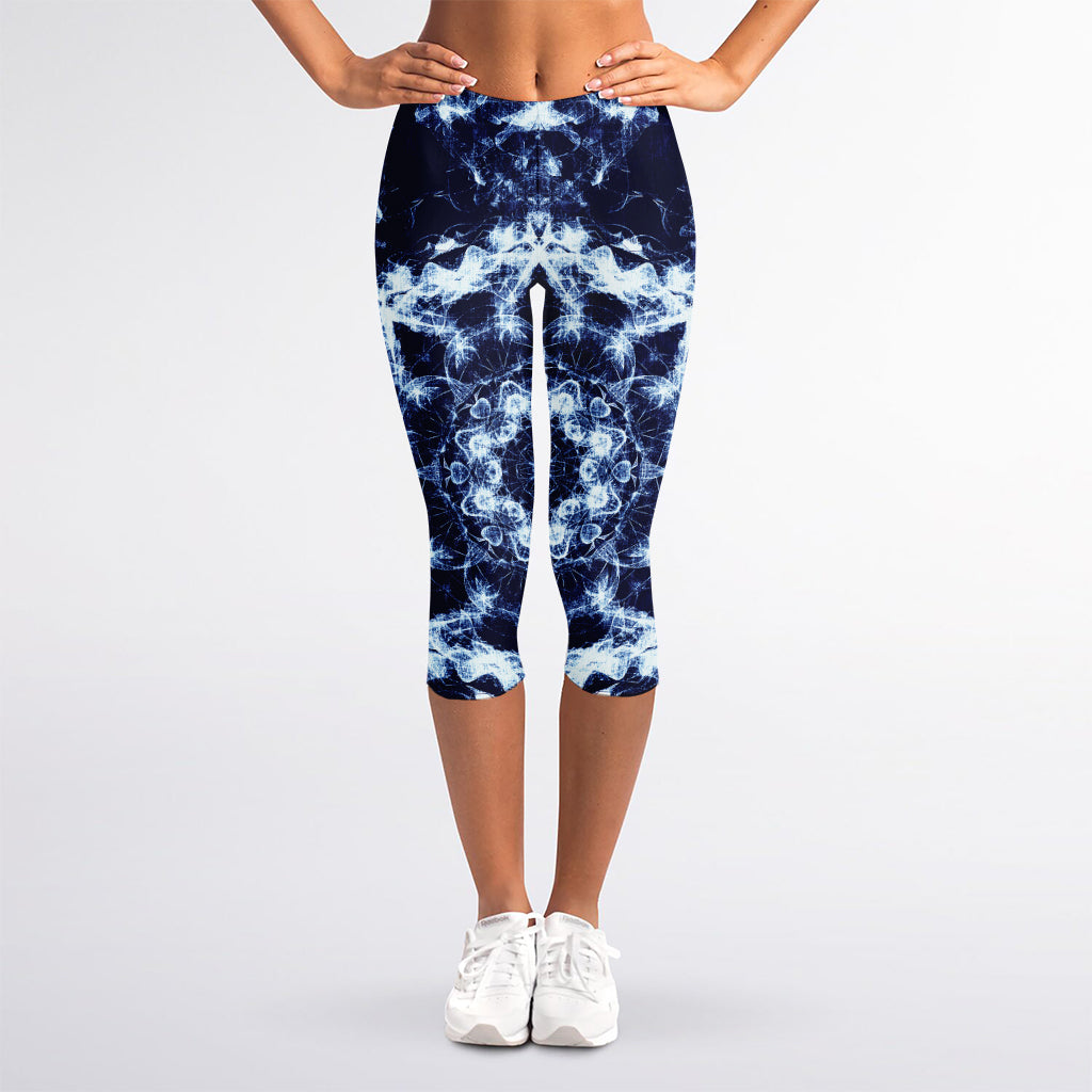Blue Winter Mandala Print Women's Capri Leggings