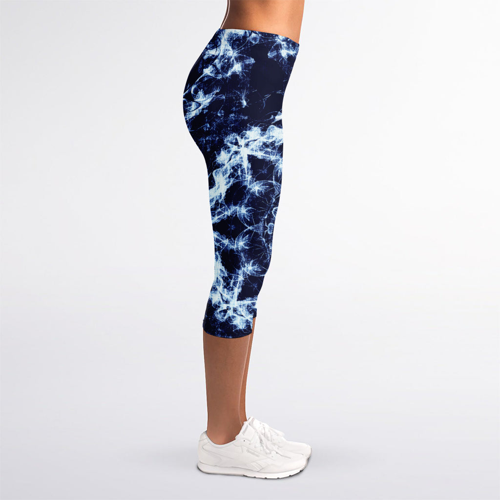 Blue Winter Mandala Print Women's Capri Leggings