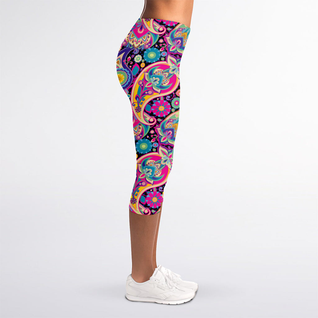 Bohemian Paisley Pattern Print Women's Capri Leggings