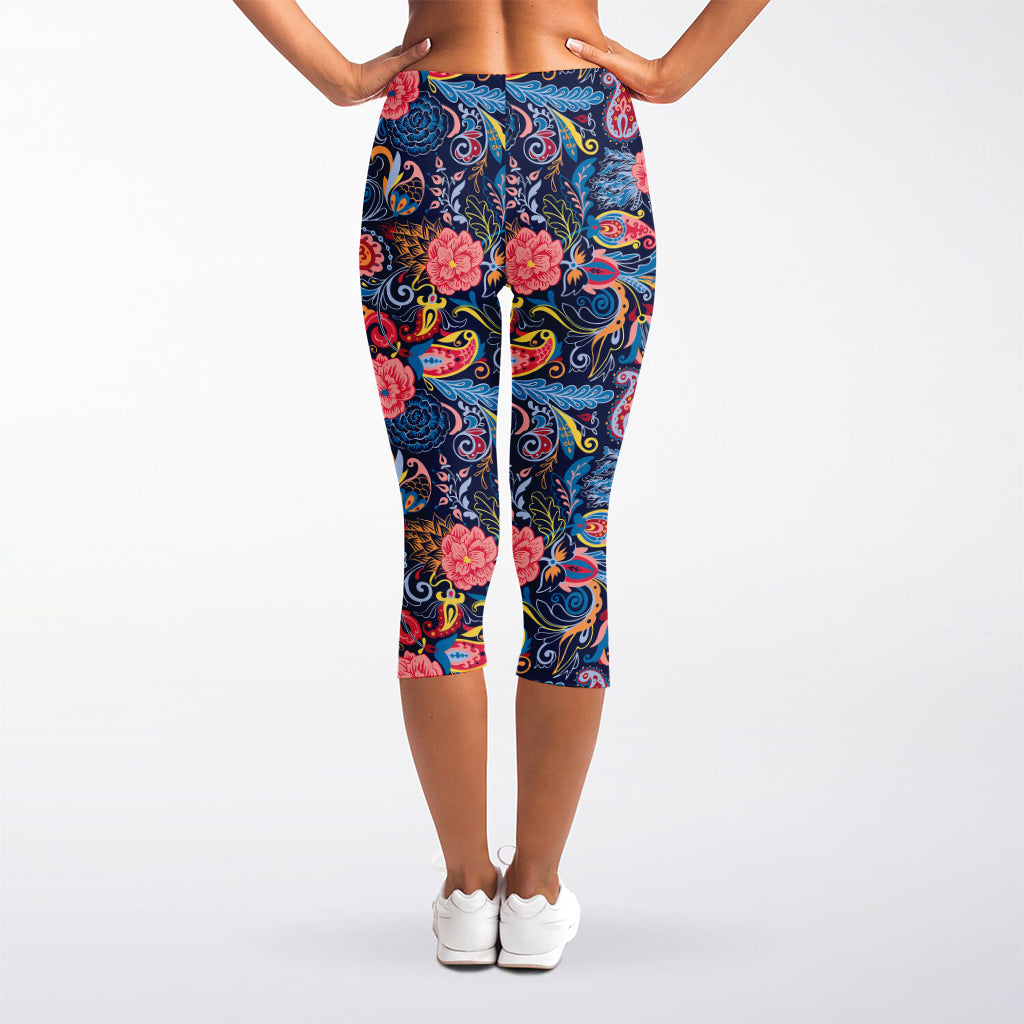 Boho Paisley Pattern Print Women's Capri Leggings