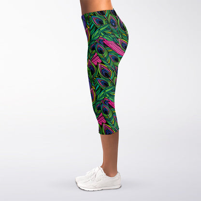 Boho Peacock Feather Pattern Print Women's Capri Leggings