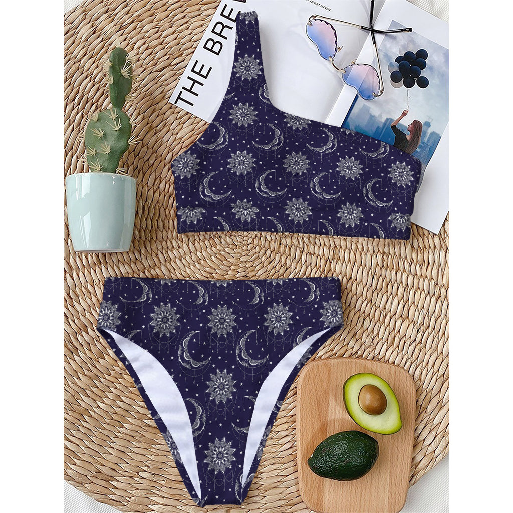 Boho Sun And Moon Pattern Print One Shoulder Bikini Top