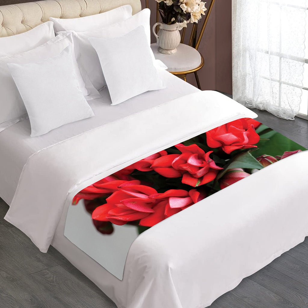 Bouvardia Flower Print Bed Runner