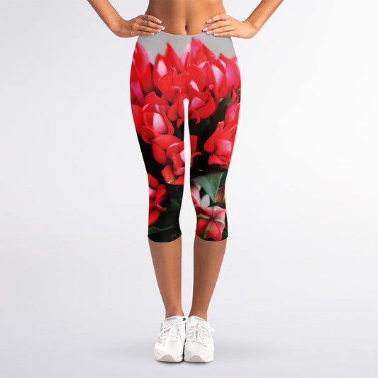 Bouvardia Flower Print Women's Capri Leggings