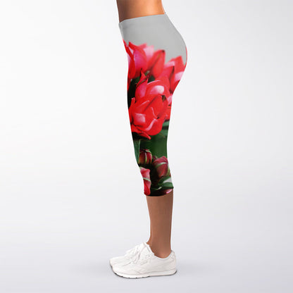 Bouvardia Flower Print Women's Capri Leggings