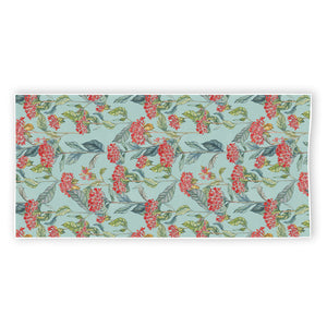 Bouvardia Pattern Print Beach Towel