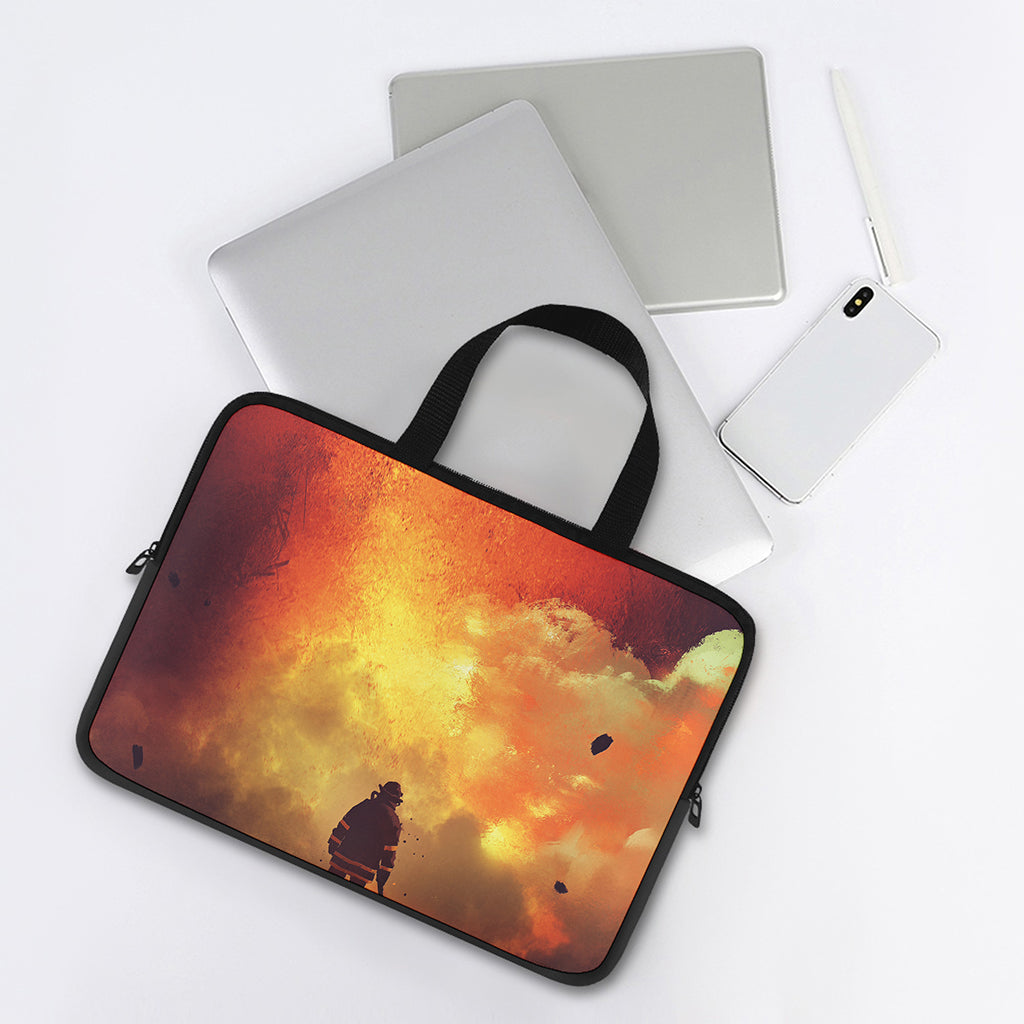 Brave Firefighter With Axe Print Laptop Sleeve With Handle
