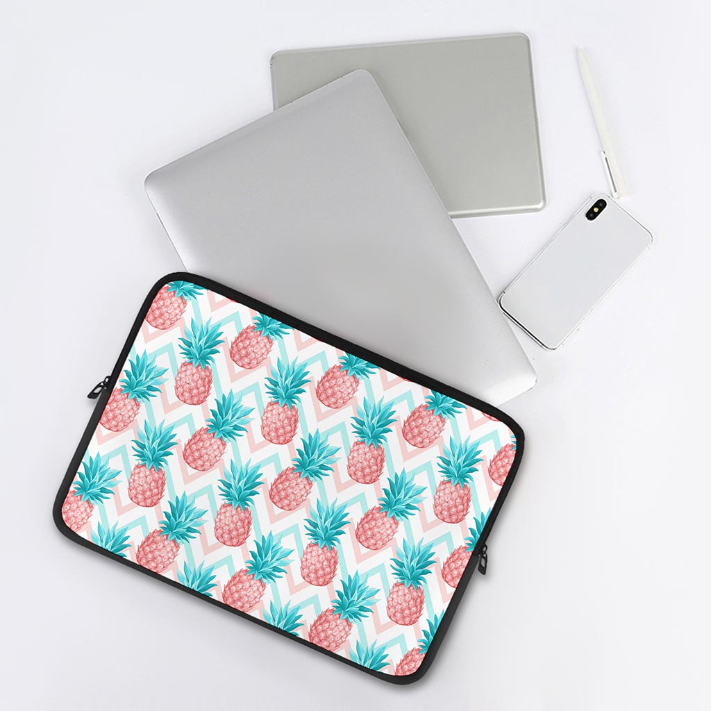 Bright Zig Zag Pineapple Pattern Print Laptop Sleeve