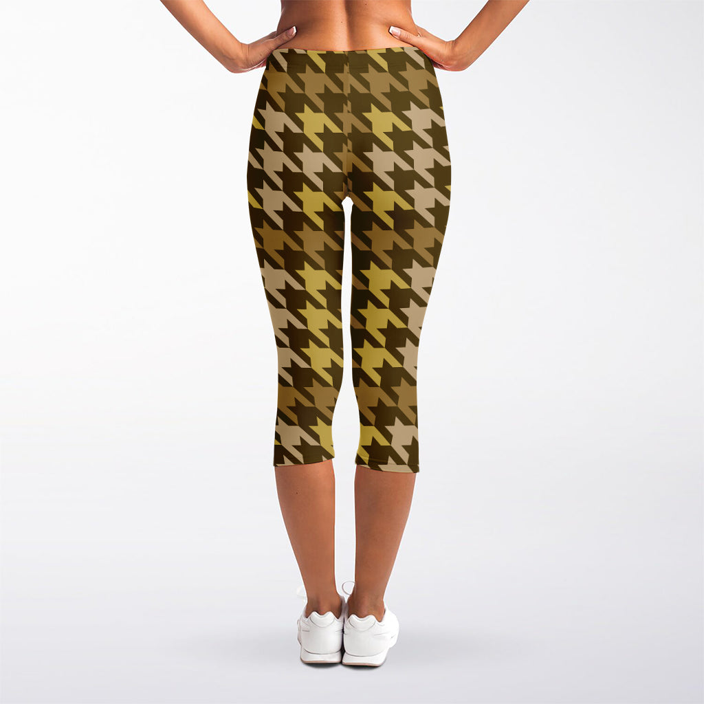 Brown And Tan Houndstooth Pattern Print Women's Capri Leggings