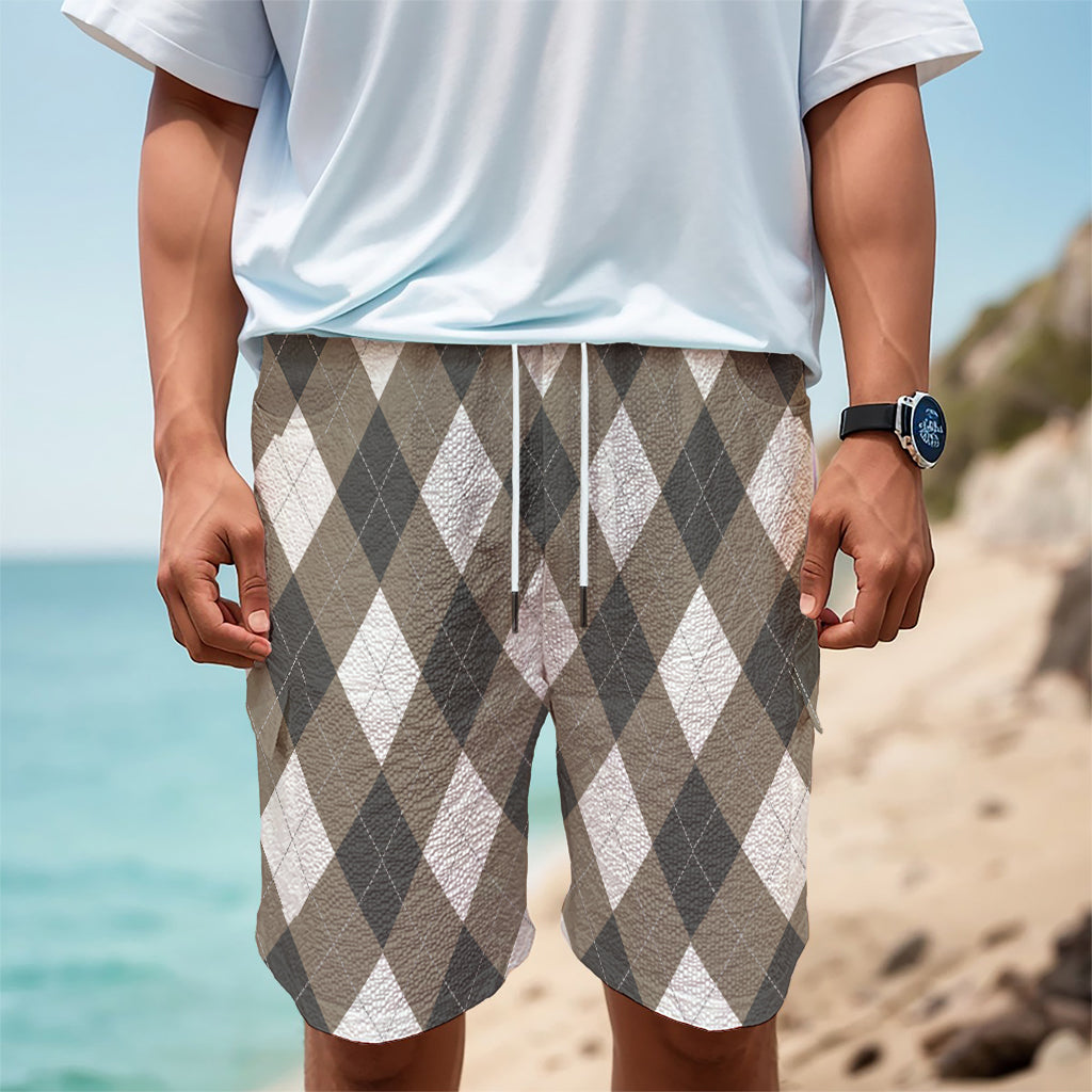 Brown And White Argyle Pattern Print Men's Cargo Shorts