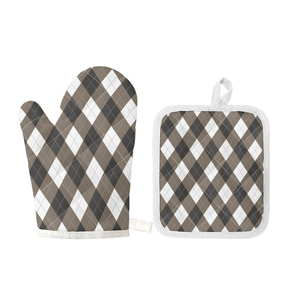 Brown And White Argyle Pattern Print Oven Mitt And Pot Holder Set