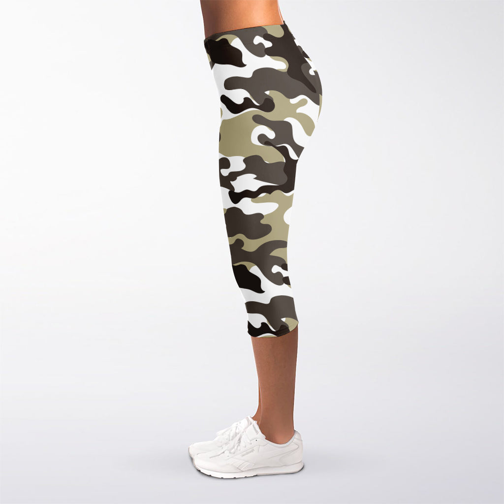 Brown And White Camouflage Print Women's Capri Leggings