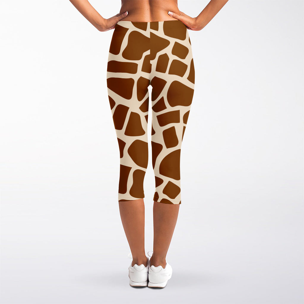 Brown Giraffe Pattern Print Women's Capri Leggings