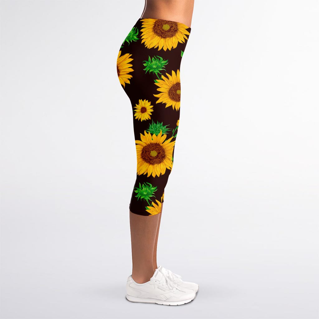 Brown Sunflower Pattern Print Women's Capri Leggings