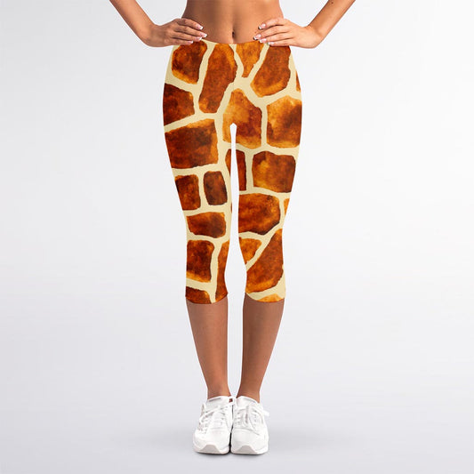Brown Watercolor Giraffe Pattern Print Women's Capri Leggings