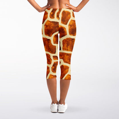 Brown Watercolor Giraffe Pattern Print Women's Capri Leggings