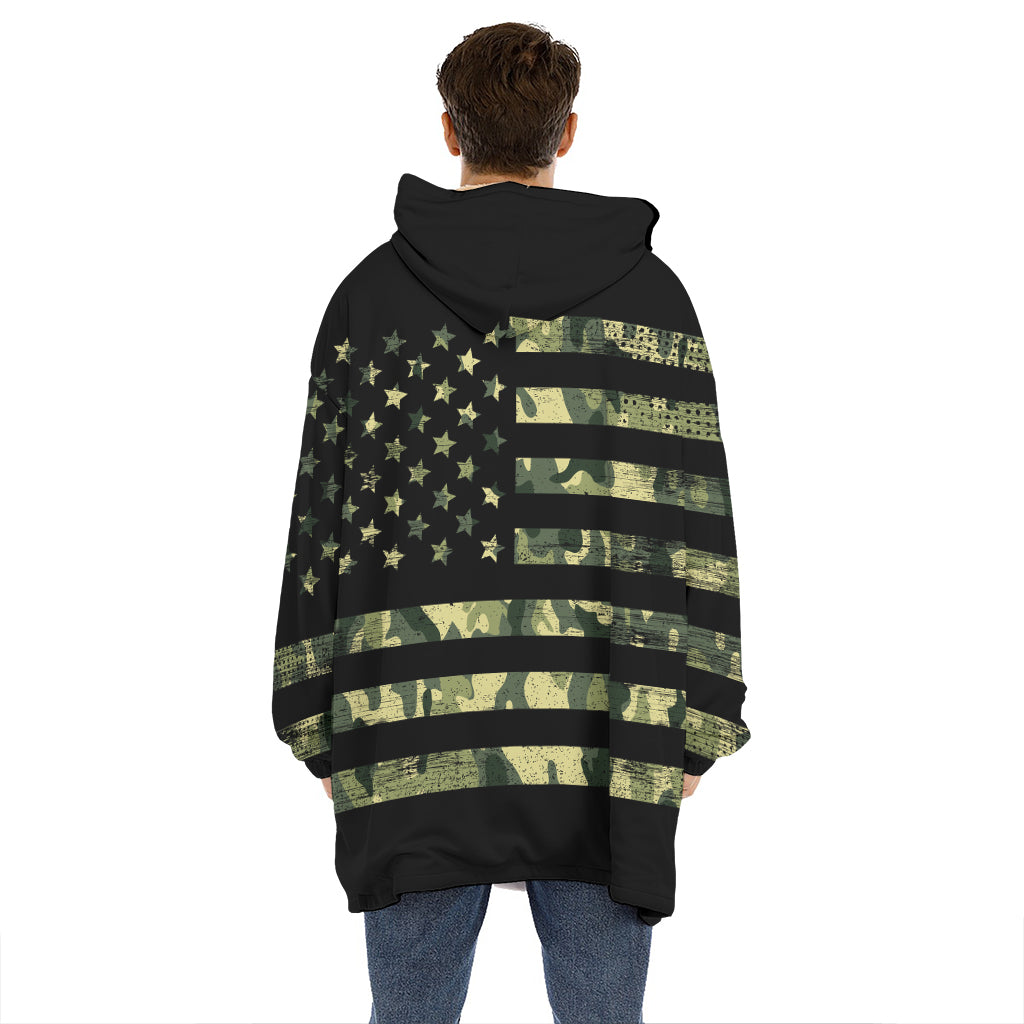 Camouflage American Flag Print Hoodie Blanket