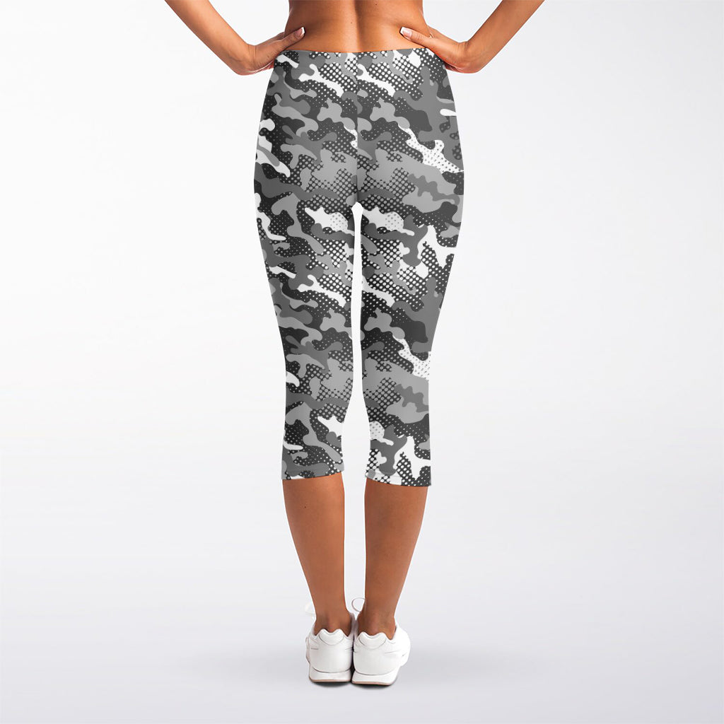 Camouflage Dazzle Pattern Print Women's Capri Leggings