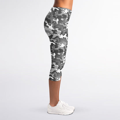 Camouflage Dazzle Pattern Print Women's Capri Leggings