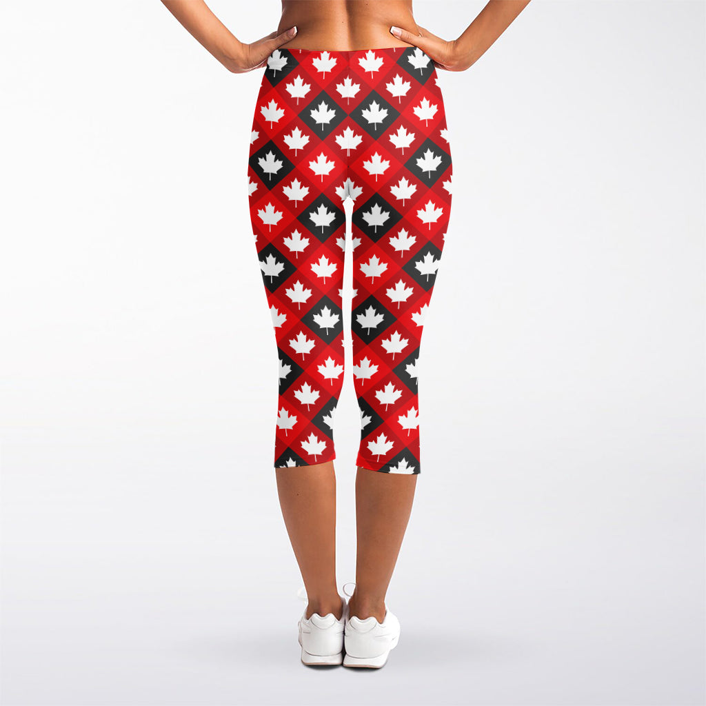 Canada Maple Leaf Pattern Print Women's Capri Leggings