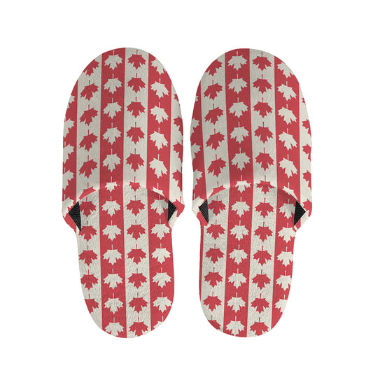 Canadian Maple Leaf Pattern Print Slippers