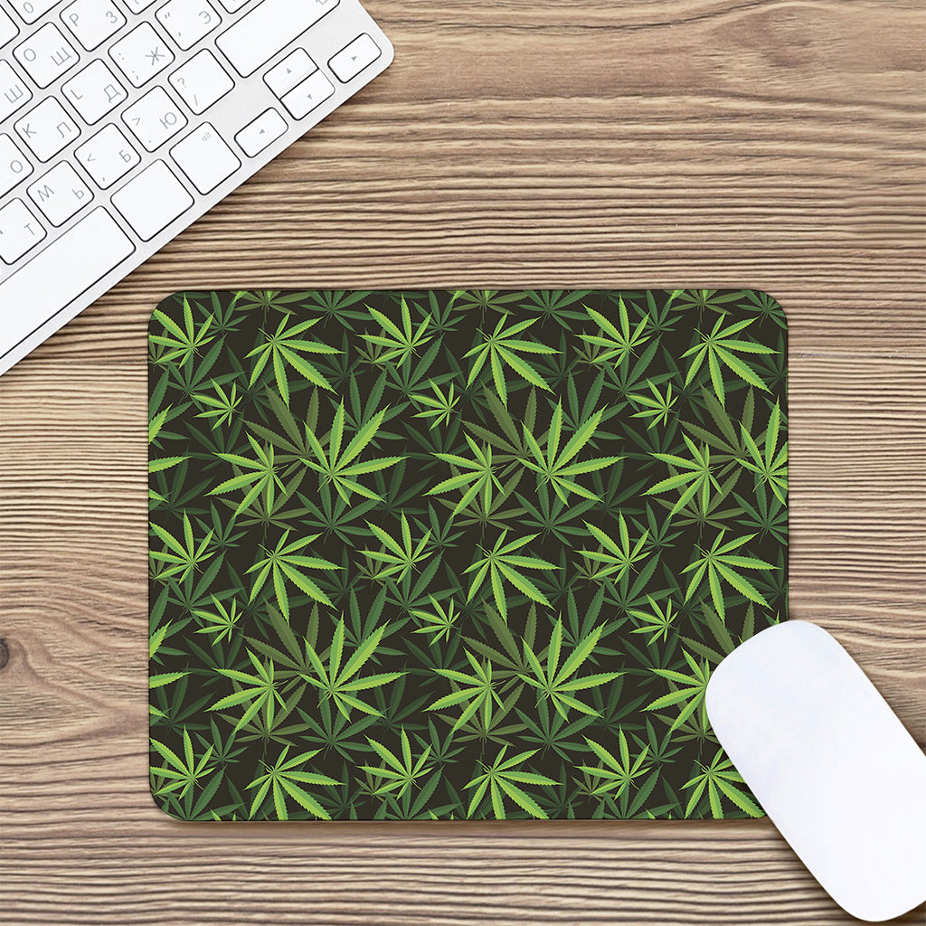 Cannabis Leaves Pattern Print Mouse Pad