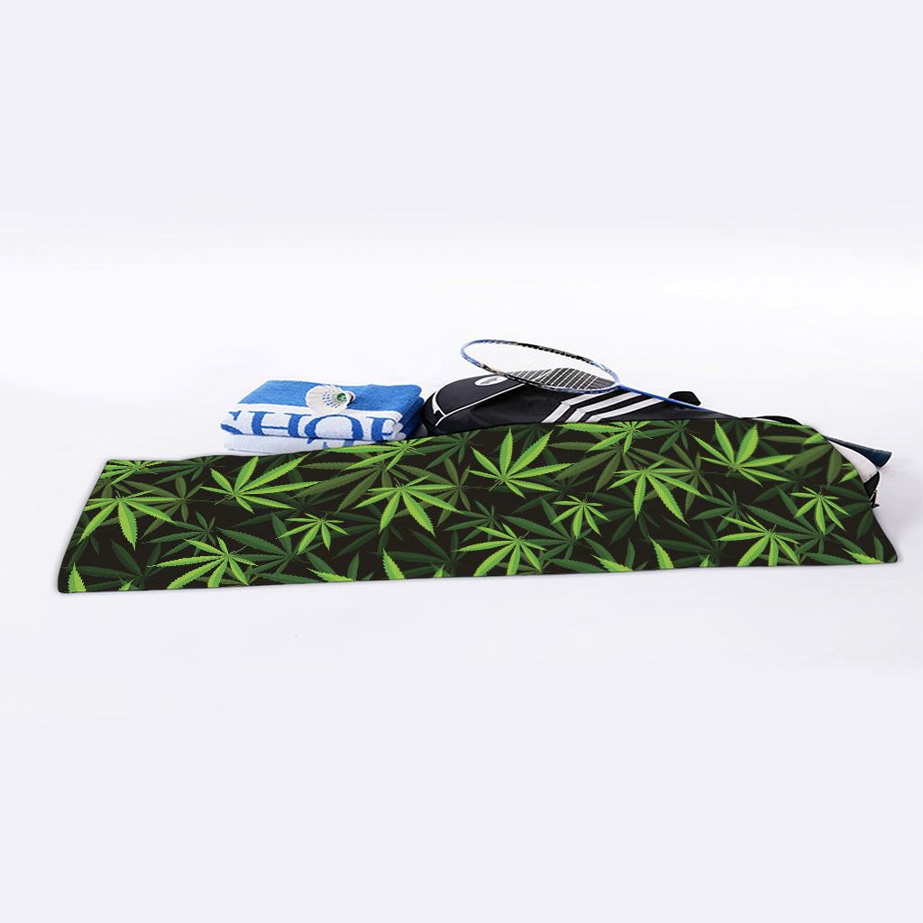 Cannabis Leaves Pattern Print Sports Towel